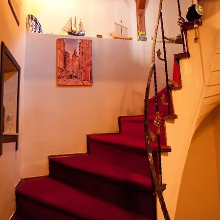 Gasthuis Sultanahmet Wooden House 3*